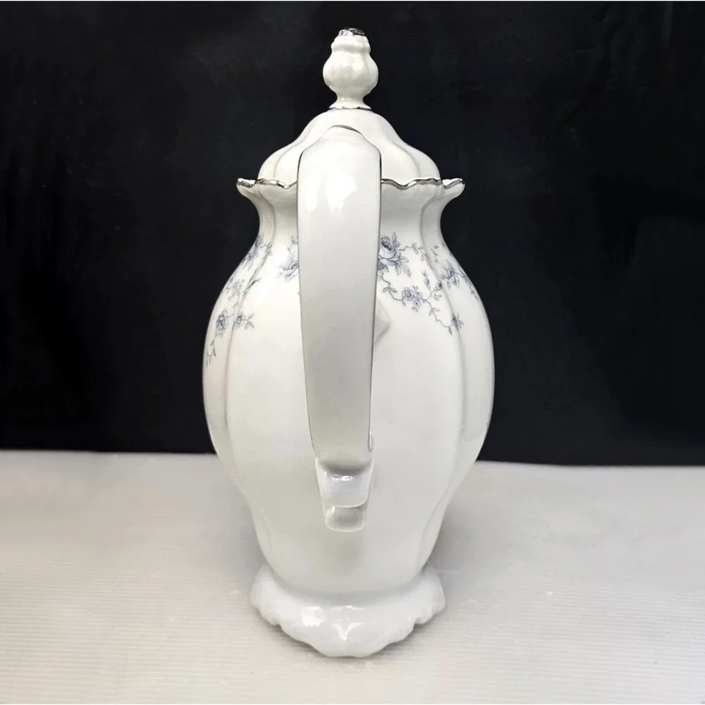 Johann Haviland Blue Garland Porcelain Coffee Pot w/ Lid Bavaria Germany Vintage